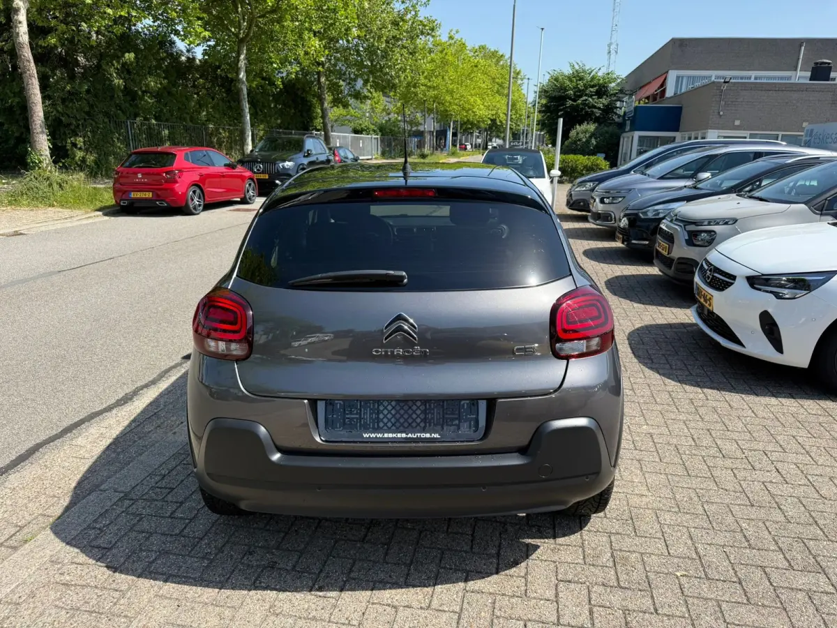 1.2 PureTech Feel, Facelift, Navi, Dealer auto