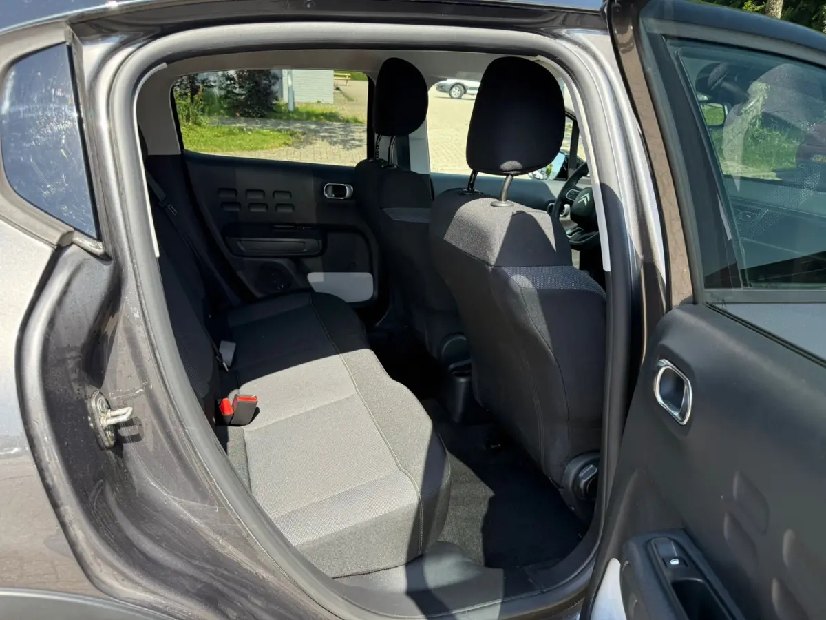 1.2 PureTech Feel, Facelift, Navi, Dealer auto