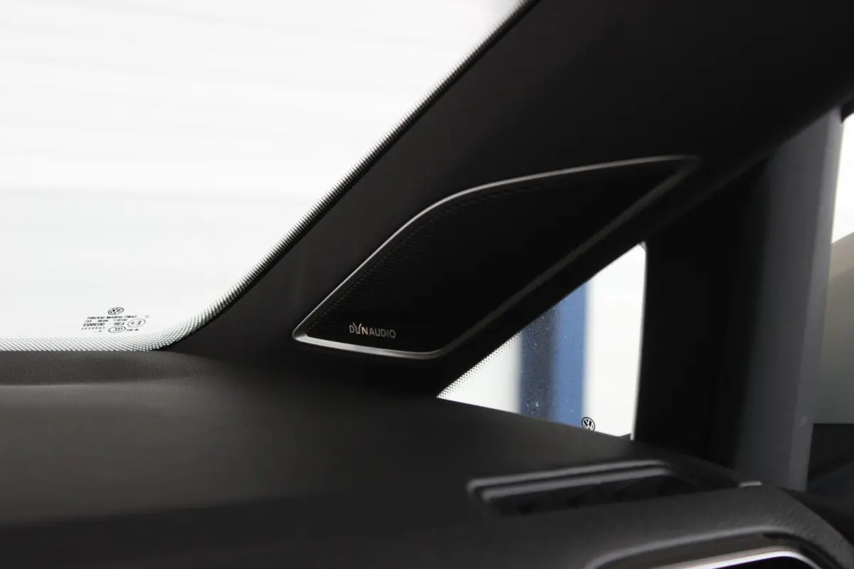 2.0 TSI GTI Performance NL-Auto | Milltek | Dynaudio | Carplay | Virtual Cockpit | Camera | LED | Adapt. Cruise | 19" LMV | PDC