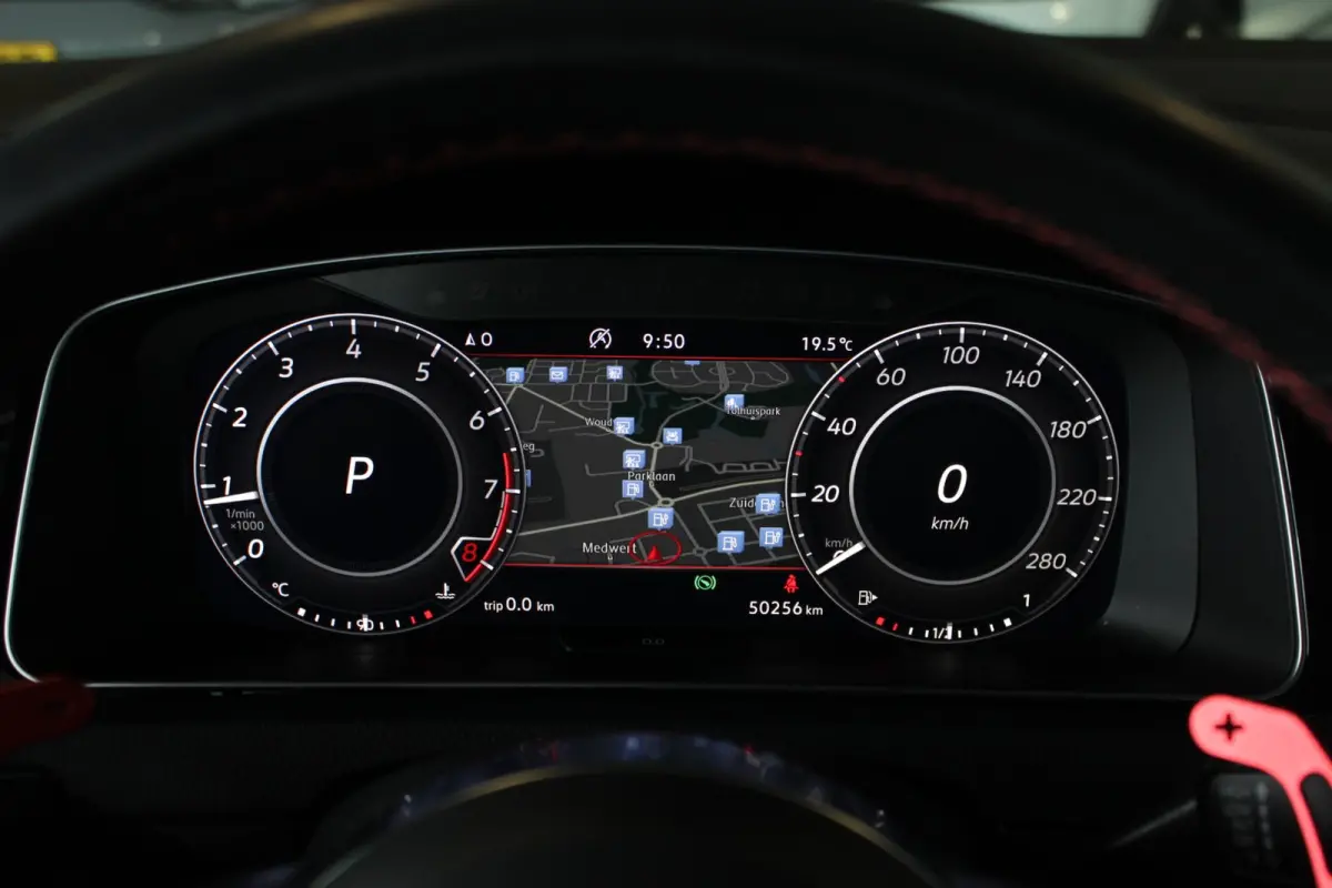 2.0 TSI GTI Performance NL-Auto | Milltek | Dynaudio | Carplay | Virtual Cockpit | Camera | LED | Adapt. Cruise | 19" LMV | PDC