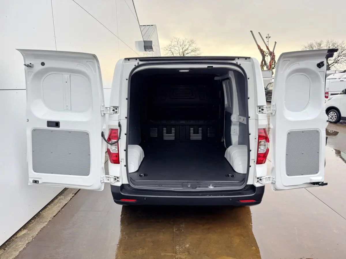 50 kWh 122PK Nieuw! L1 SWB Elektrisch 50kWh 227km WLTP Carplay Touchscreen scherm Camera Parkeersensoren