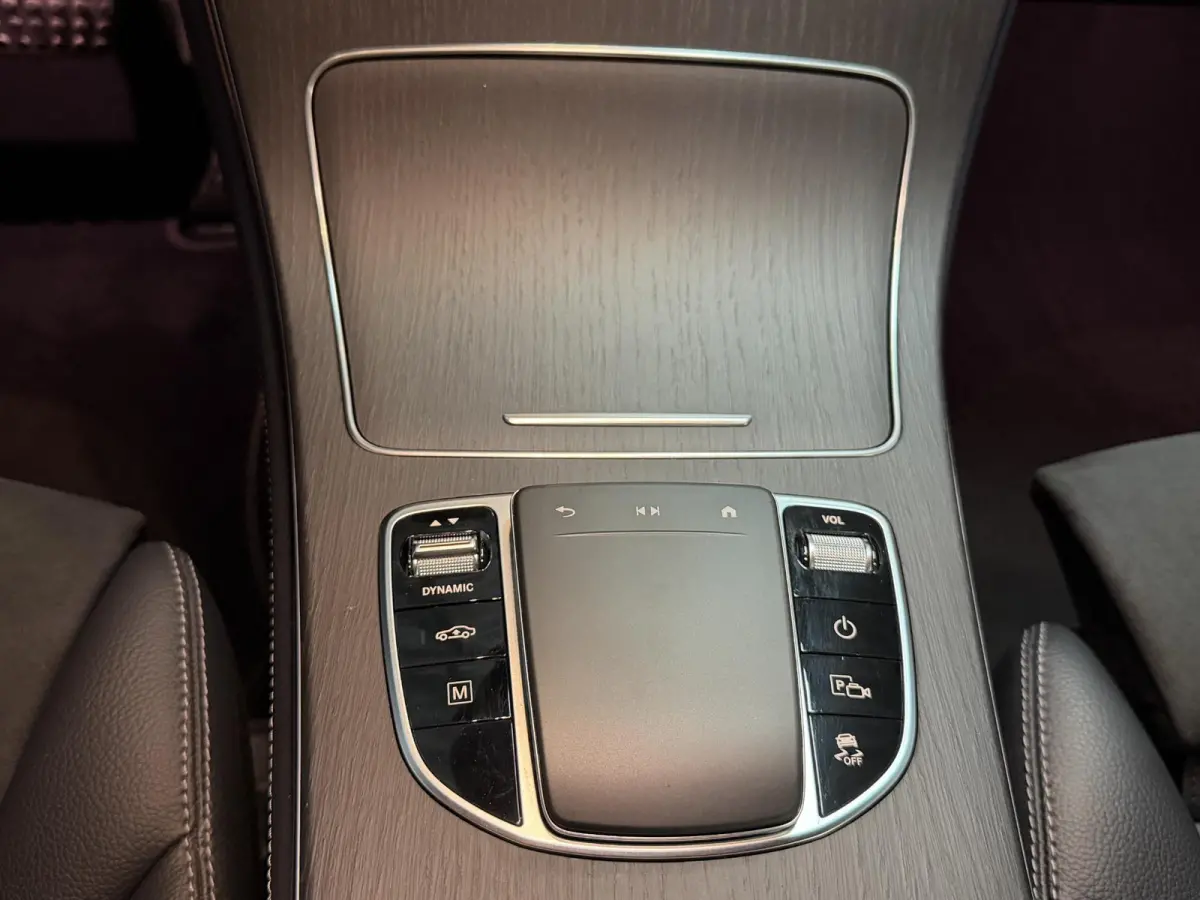 4MATIC AMG Line 19"/Luchtvering/Matrix LED/Keyless/Memory + stoelverwarming/Sfeerverlichting/Elektrische klep/Apple Carplay & Android Auto