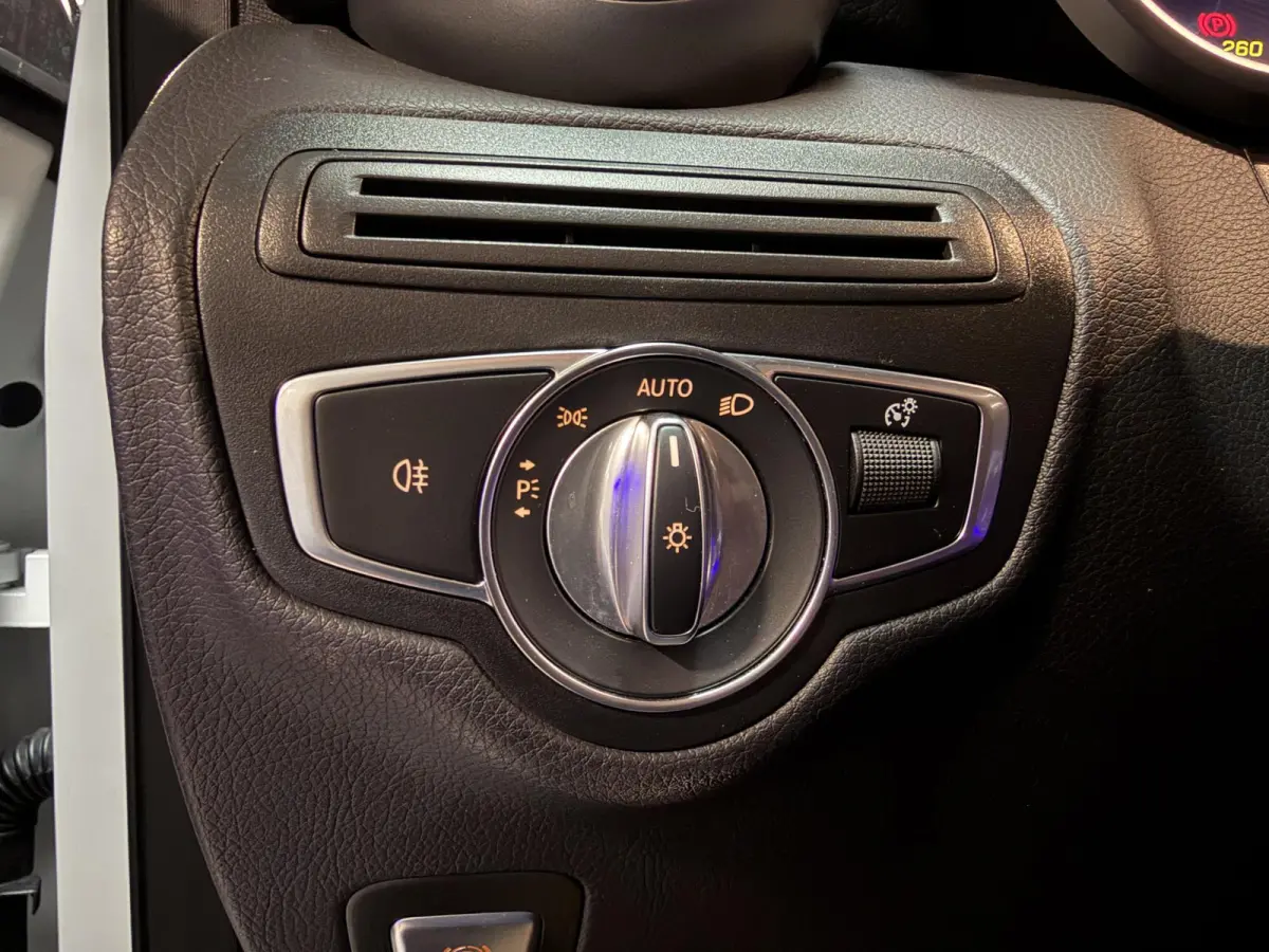 4MATIC AMG Line 19"/Luchtvering/Matrix LED/Keyless/Memory + stoelverwarming/Sfeerverlichting/Elektrische klep/Apple Carplay & Android Auto