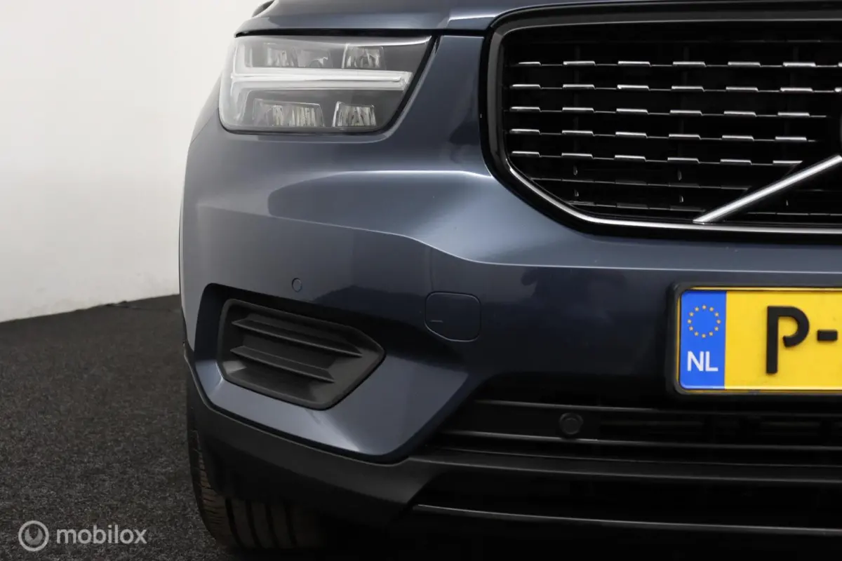 1.5 T2 R-Design | Adaptive Cruise | Camera | Harman Kardon | Verwarmbaar stuurwiel & Voorstoelen | Privacy Glass