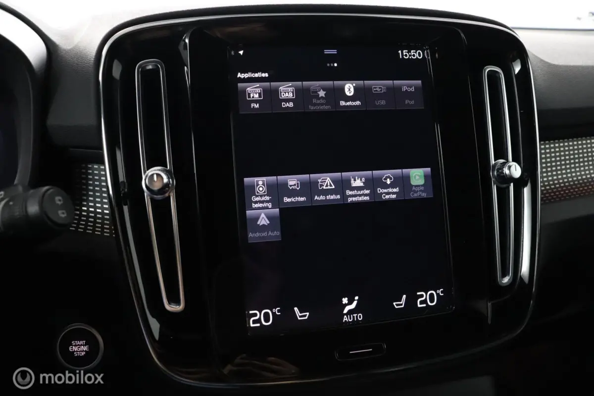 1.5 T2 R-Design | Adaptive Cruise | Camera | Harman Kardon | Verwarmbaar stuurwiel & Voorstoelen | Privacy Glass