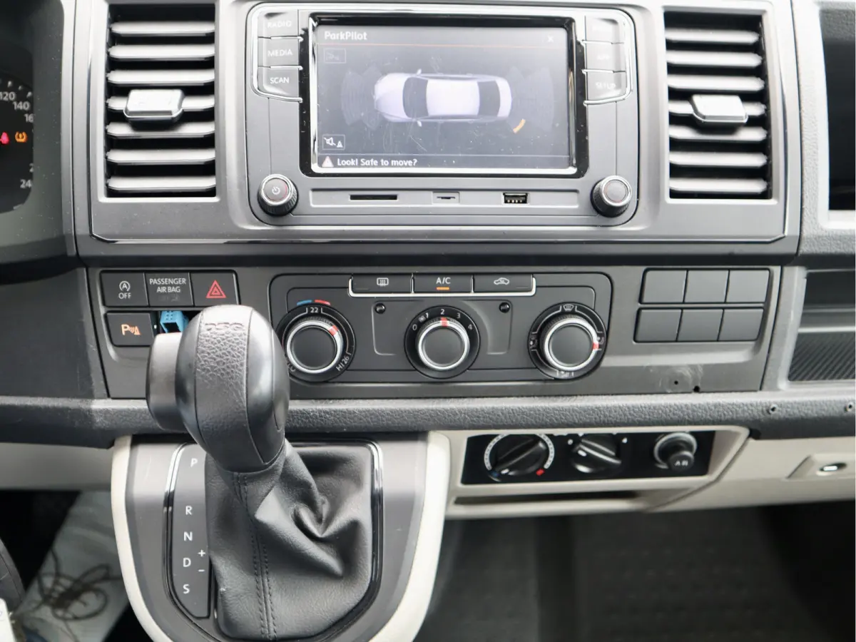 2.0 TDI DSG 8 PERSOONS