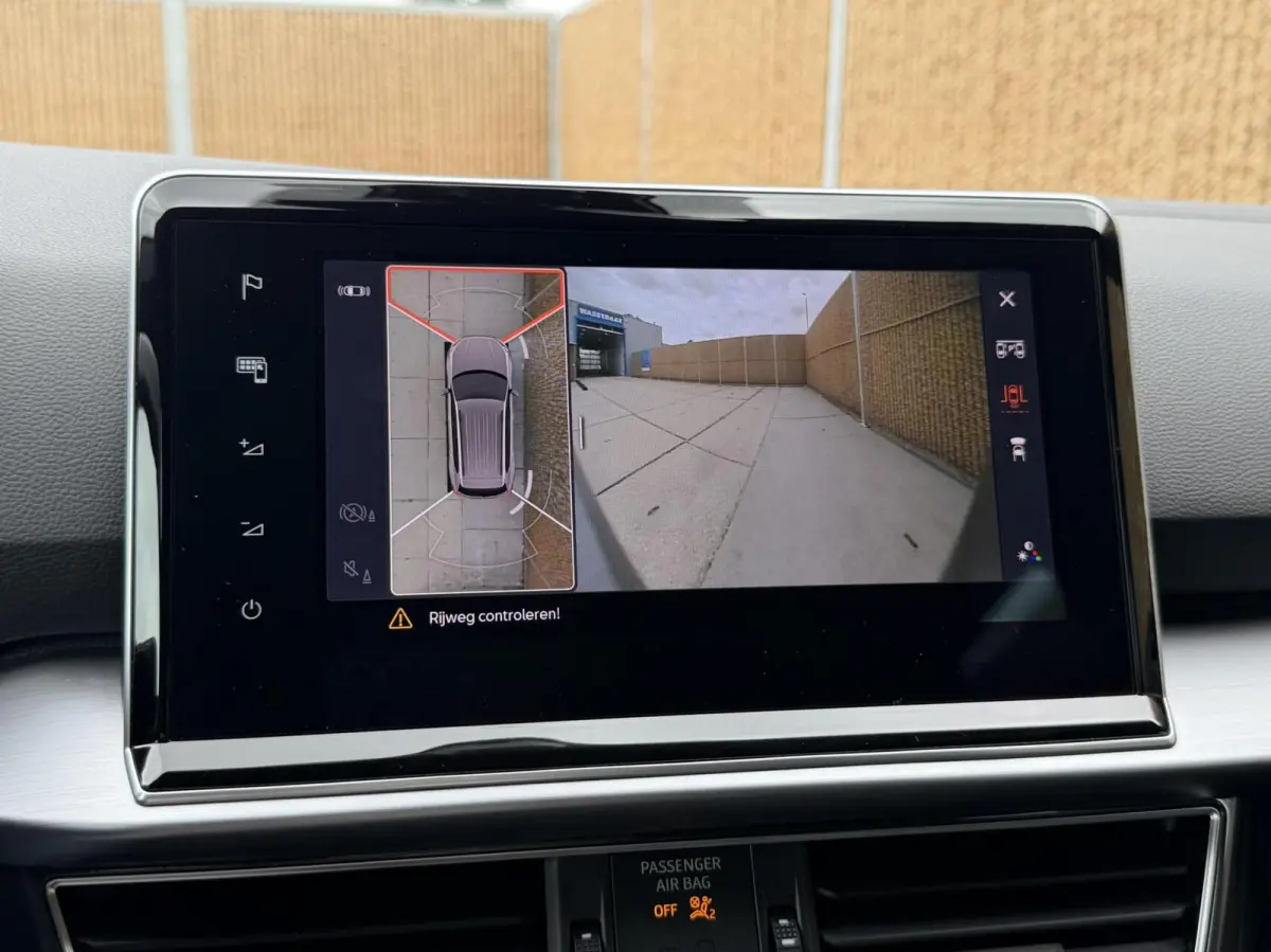 1.5 TSI FR Business Intense Automaat | 360 graden camera | Voorstoelen en achterbank verwarmd | Stuur verwarmd | Apple CarPlay/Android Auto | 19 inch lichtmetalen velgen | DAB ontvanger | Pa