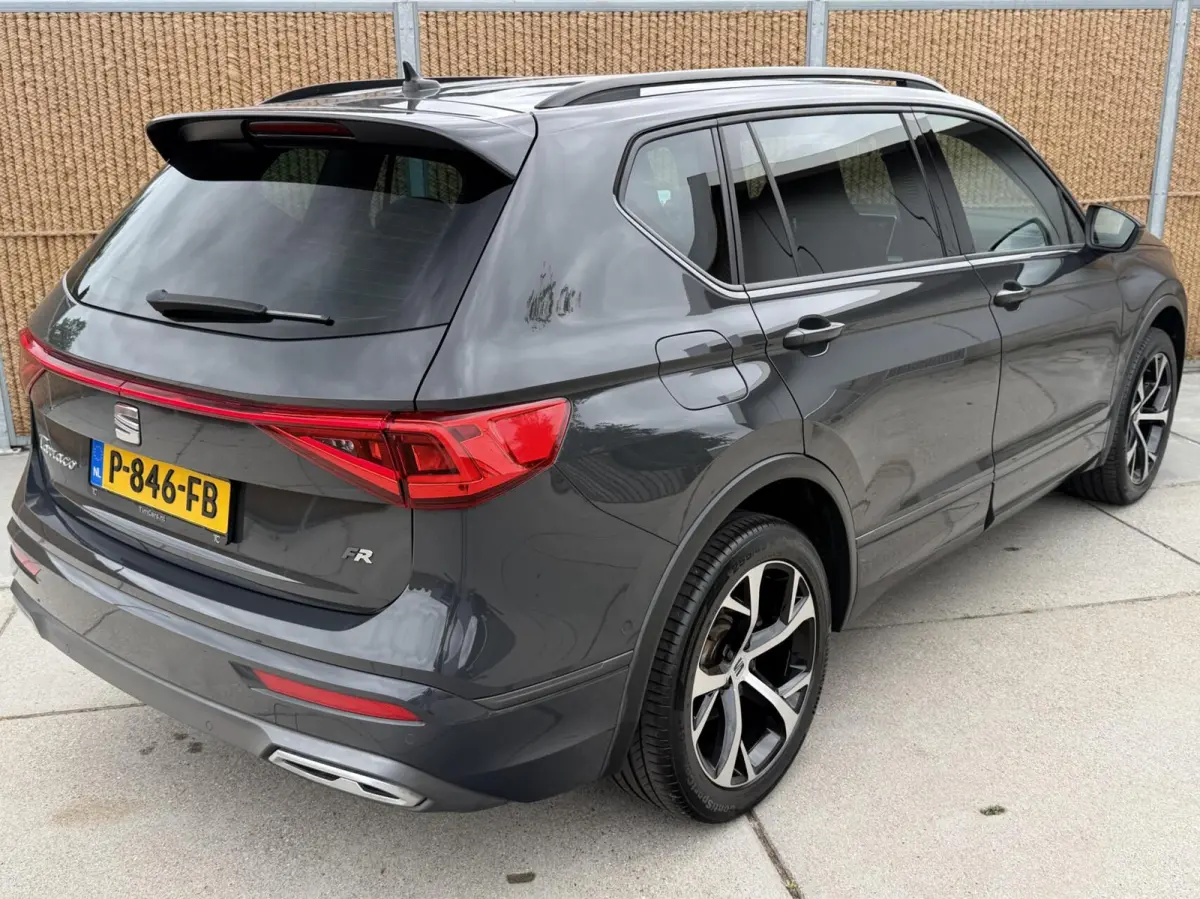 1.5 TSI FR Business Intense Automaat | 360 graden camera | Voorstoelen en achterbank verwarmd | Stuur verwarmd | Apple CarPlay/Android Auto | 19 inch lichtmetalen velgen | DAB ontvanger | Pa