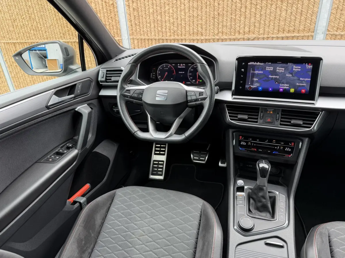 1.5 TSI FR Business Intense Automaat | 360 graden camera | Voorstoelen en achterbank verwarmd | Stuur verwarmd | Apple CarPlay/Android Auto | 19 inch lichtmetalen velgen | DAB ontvanger | Pa