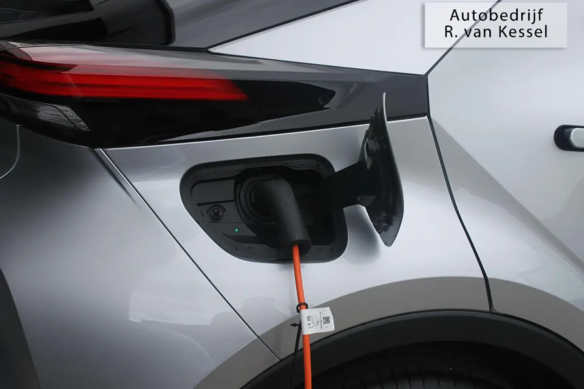 2.0 Plug-in Hybrid 220 First Edition I 360 Camera I NL-auto