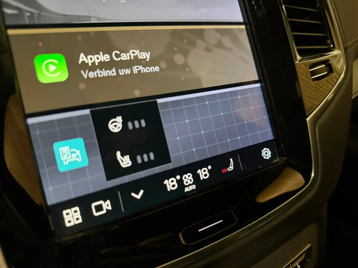 T8 AWD Recharge Plus Bright | Luchtvering | 360° Camera | Harman Kardon | 455pk | Adaptieve Cruise Control | Standkachel met Volvo On Call App | Stoelverwarming voor+achter | Stuurwielverwa