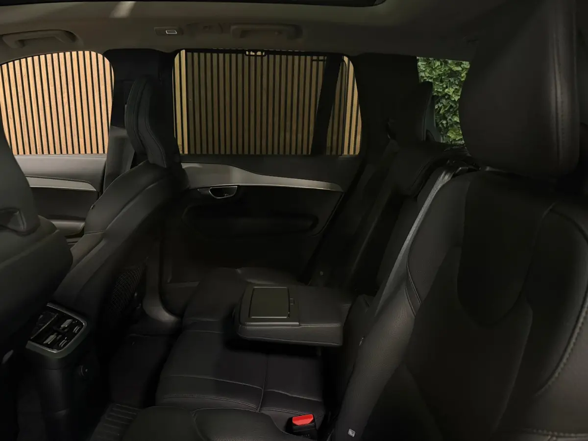 T8 AWD Recharge Plus Bright | Luchtvering | 360° Camera | Harman Kardon | 455pk | Adaptieve Cruise Control | Standkachel met Volvo On Call App | Stoelverwarming voor+achter | Stuurwielverwa