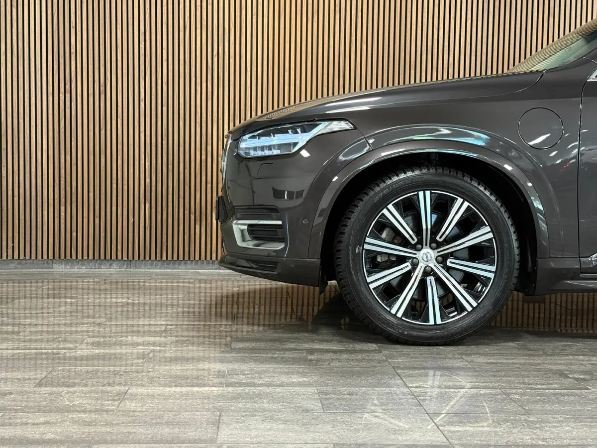 T8 AWD Recharge Plus Bright | Luchtvering | 360° Camera | Harman Kardon | 455pk | Adaptieve Cruise Control | Standkachel met Volvo On Call App | Stoelverwarming voor+achter | Stuurwielverwa