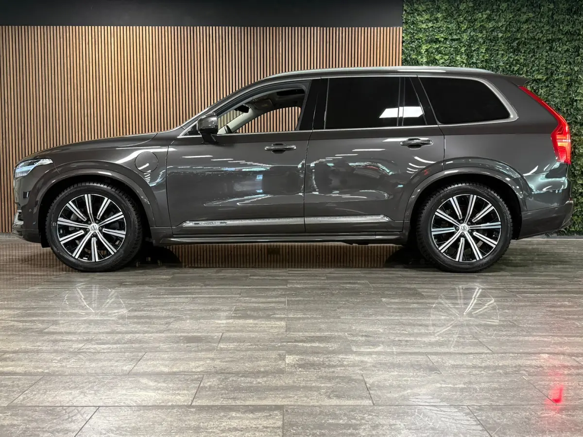T8 AWD Recharge Plus Bright | Luchtvering | 360° Camera | Harman Kardon | 455pk | Adaptieve Cruise Control | Standkachel met Volvo On Call App | Stoelverwarming voor+achter | Stuurwielverwa
