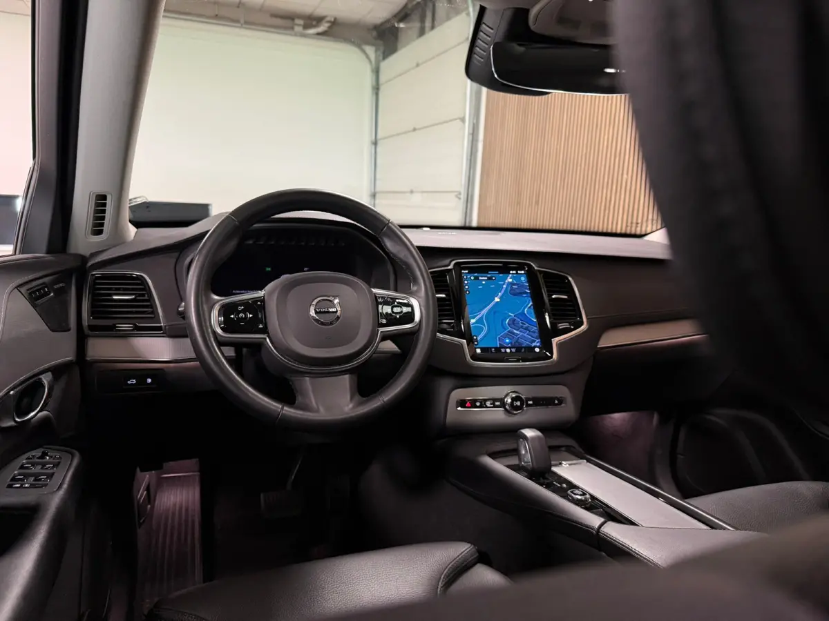 T8 AWD Recharge Plus Bright | Luchtvering | 360° Camera | Harman Kardon | 455pk | Adaptieve Cruise Control | Standkachel met Volvo On Call App | Stoelverwarming voor+achter | Stuurwielverwa
