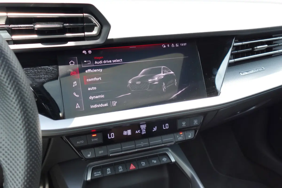 2.0 TFSI S3 quattro PANO AKRA KEYLESS'