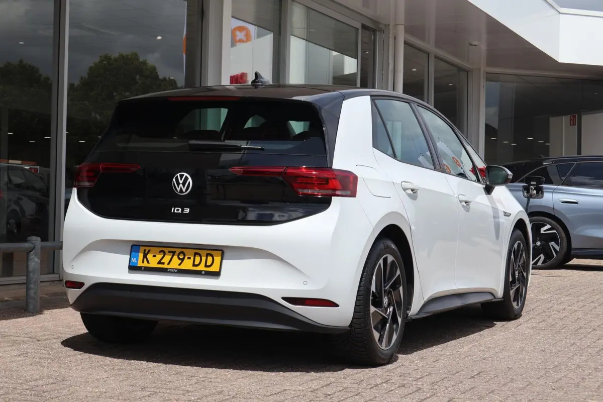 204pk First 58 kWh | SoH 93% | Adaptive Cruise | PDC | Navigatie | Carplay | Stoelverwarming