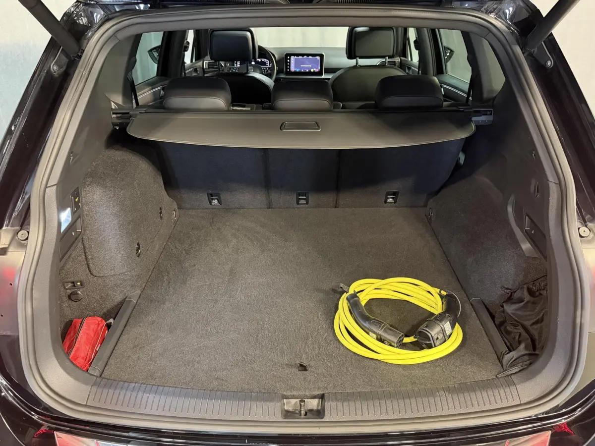 1.4 TSI e-Hybrid PHEV FR Business Intense 20"/Panoramadak/Leder + memory/Trekhaak/360 camera/Keyless/Dodehoek/Elektrische klep/Stuur + stoelverwarming v+a