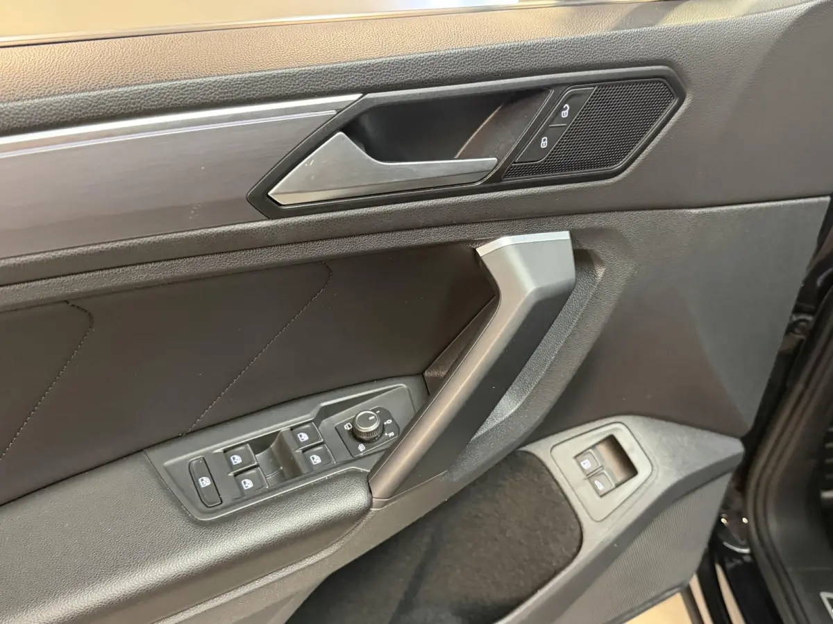 1.4 TSI e-Hybrid PHEV FR Business Intense 20"/Panoramadak/Leder + memory/Trekhaak/360 camera/Keyless/Dodehoek/Elektrische klep/Stuur + stoelverwarming v+a
