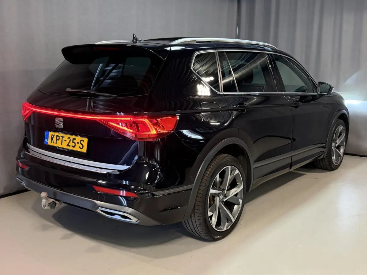 1.4 TSI e-Hybrid PHEV FR Business Intense 20"/Panoramadak/Leder + memory/Trekhaak/360 camera/Keyless/Dodehoek/Elektrische klep/Stuur + stoelverwarming v+a