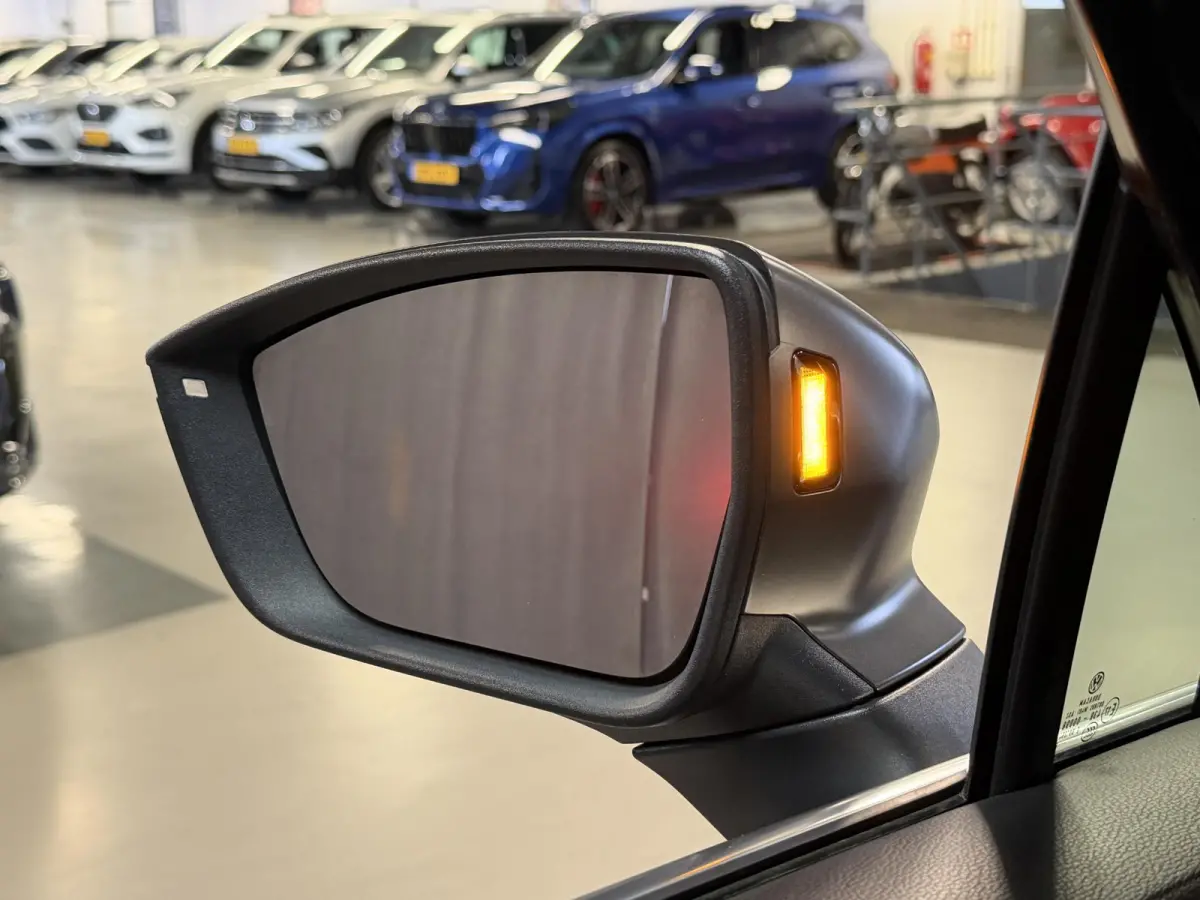 1.4 TSI e-Hybrid PHEV FR Business Intense 20"/Panoramadak/Leder + memory/Trekhaak/360 camera/Keyless/Dodehoek/Elektrische klep/Stuur + stoelverwarming v+a