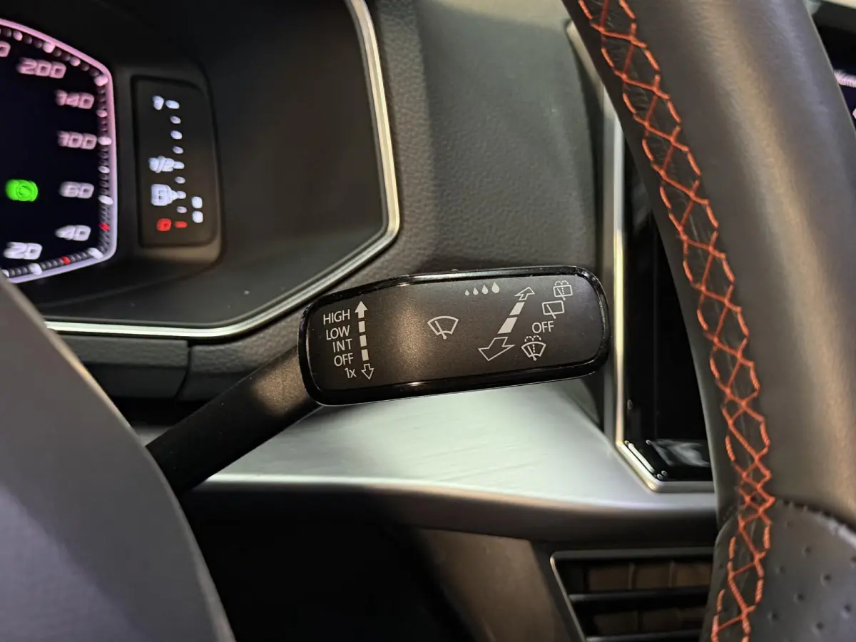 1.4 TSI e-Hybrid PHEV FR Business Intense 20"/Panoramadak/Leder + memory/Trekhaak/360 camera/Keyless/Dodehoek/Elektrische klep/Stuur + stoelverwarming v+a