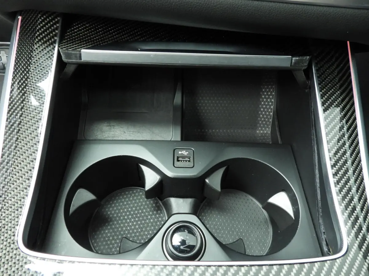 xDrive40i | M-Sportpakket | Laserlicht | Leder | HUD | Active cruise | Panoramadak | Comfortzetels | DAB | Hifi speakers | Alu 22 inch
