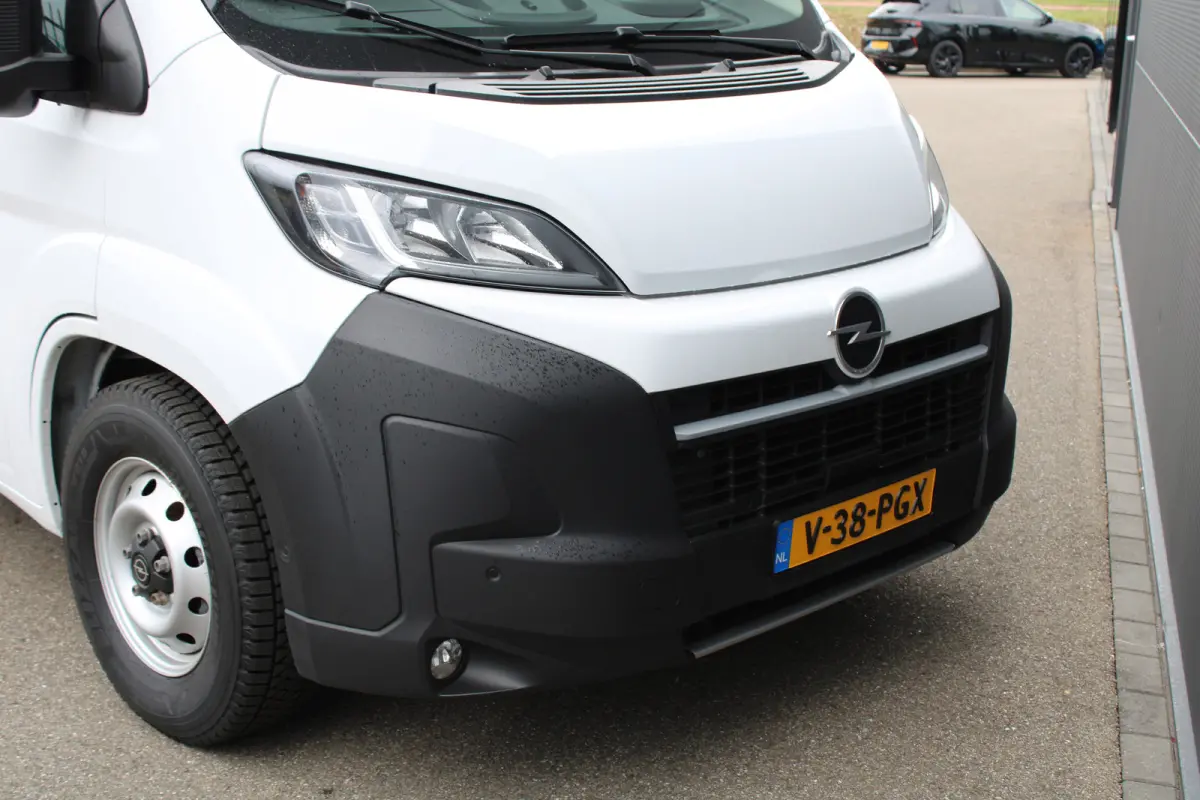 2.2D 180pk S&S L2H2 3.5t | Automaat | Camera | 3-Zits | Parkeersensoren rondom | Winter & zomerset | 25.000km |