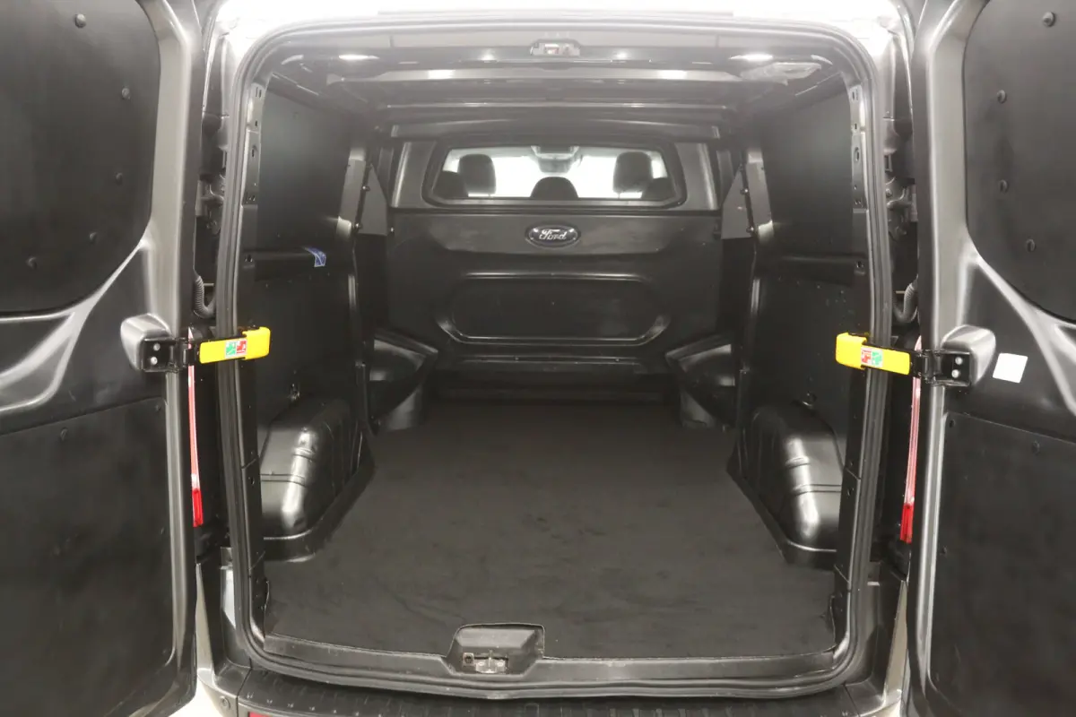 2.0 TDCI L2H1 Platinum Edition | Marge | Dubbele Cabine | Aut. | Airco | Camera | Cruise | 2xSchuifdeur | Carplay | Trekhaak