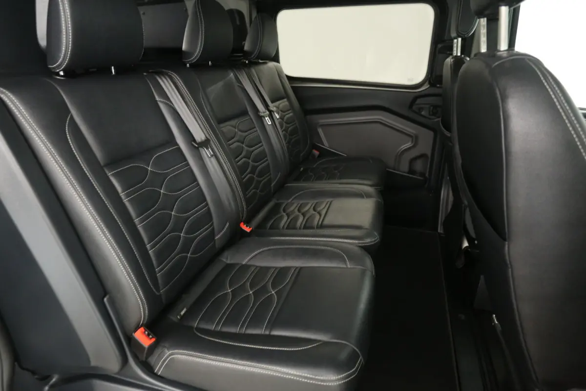 2.0 TDCI L2H1 Platinum Edition | Marge | Dubbele Cabine | Aut. | Airco | Camera | Cruise | 2xSchuifdeur | Carplay | Trekhaak