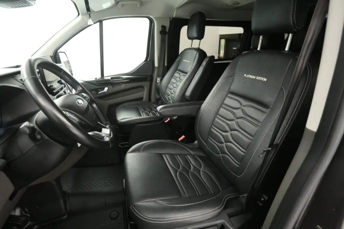 2.0 TDCI L2H1 Platinum Edition | Marge | Dubbele Cabine | Aut. | Airco | Camera | Cruise | 2xSchuifdeur | Carplay | Trekhaak