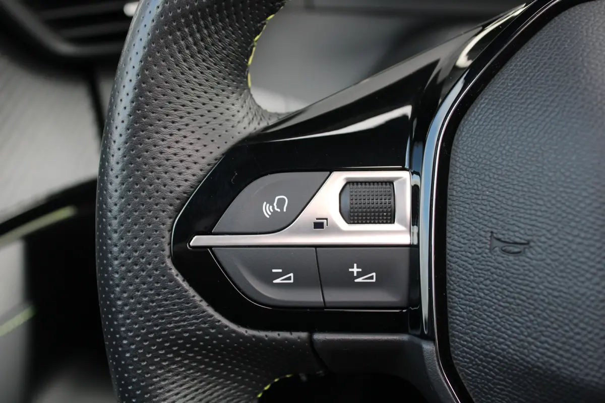 EV GT 54 kWh | Navigatie | Panorama/schuifdak | Fase 3 laden | SOH 95% | Camera voor + achter | 18 Inch LMV |