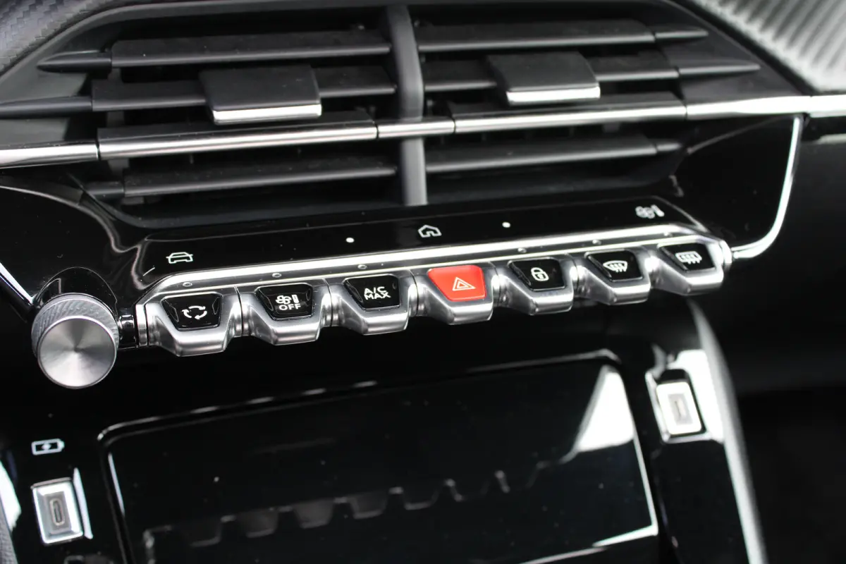 EV GT 54 kWh | Navigatie | Panorama/schuifdak | Fase 3 laden | SOH 95% | Camera voor + achter | 18 Inch LMV |