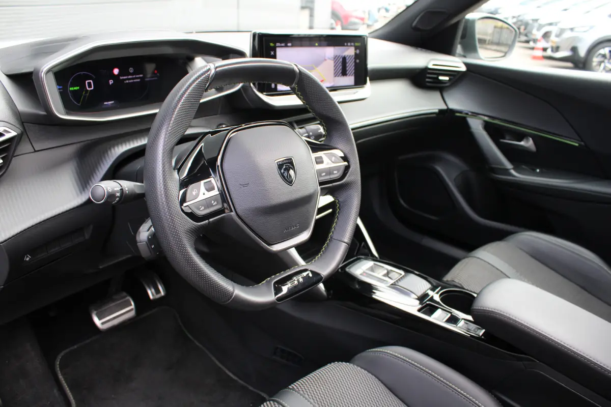 EV GT 54 kWh | Navigatie | Panorama/schuifdak | Fase 3 laden | SOH 95% | Camera voor + achter | 18 Inch LMV |