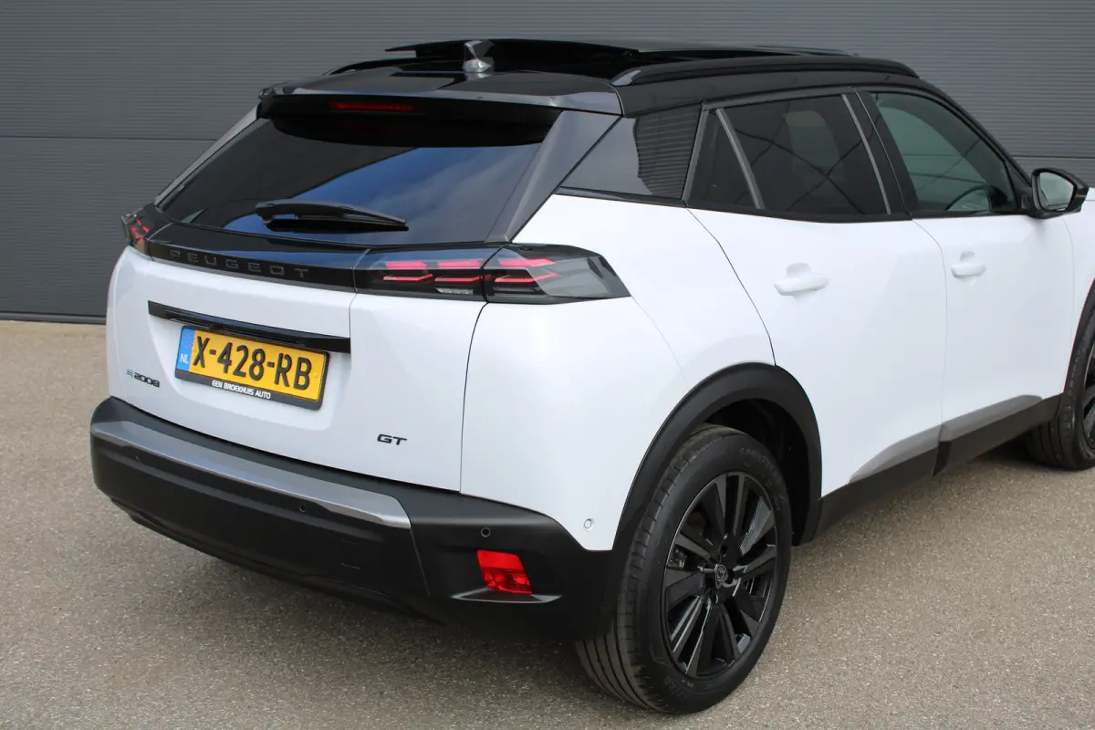 EV GT 54 kWh | Navigatie | Panorama/schuifdak | Fase 3 laden | SOH 95% | Camera voor + achter | 18 Inch LMV |