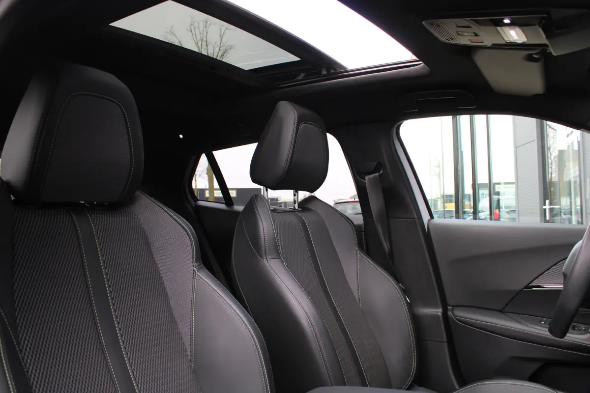 EV GT 54 kWh | Navigatie | Panorama/schuifdak | Fase 3 laden | SOH 95% | Camera voor + achter | 18 Inch LMV |