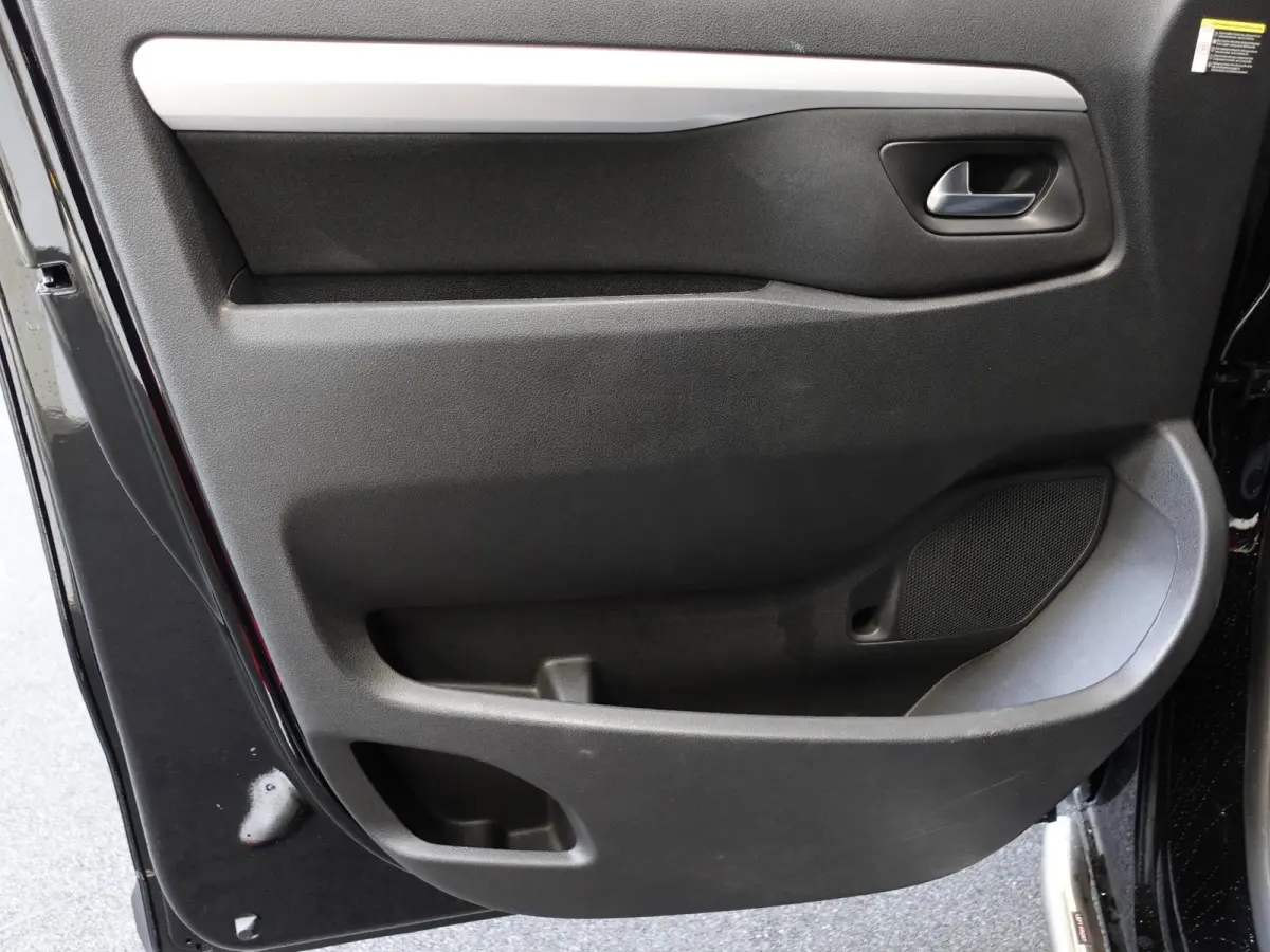 2.0 CDTI 145 pk L3H1 Edition 3-zits Automaat Airco Navigatie Bluetooth Trekhaak