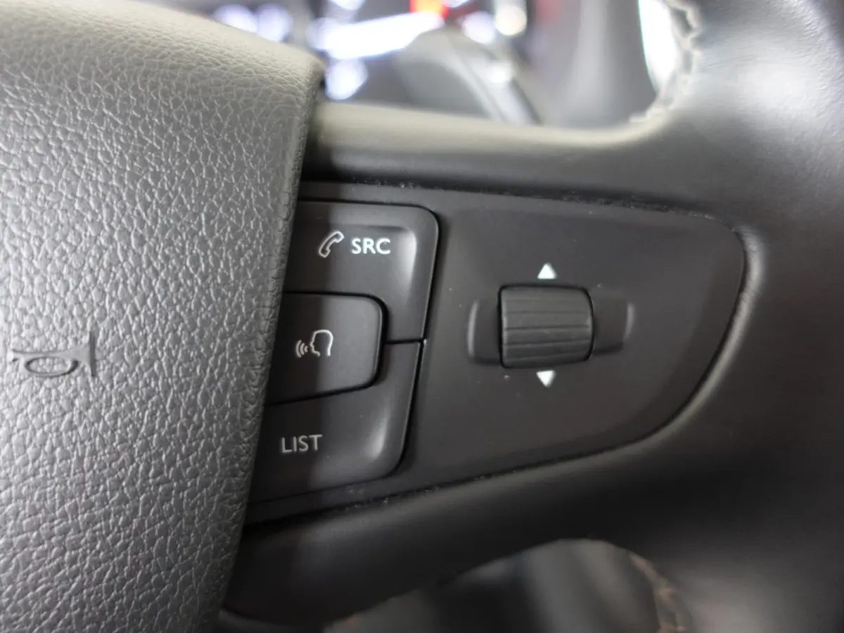 2.0 CDTI 145 pk L3H1 Edition 3-zits Automaat Airco Navigatie Bluetooth Trekhaak