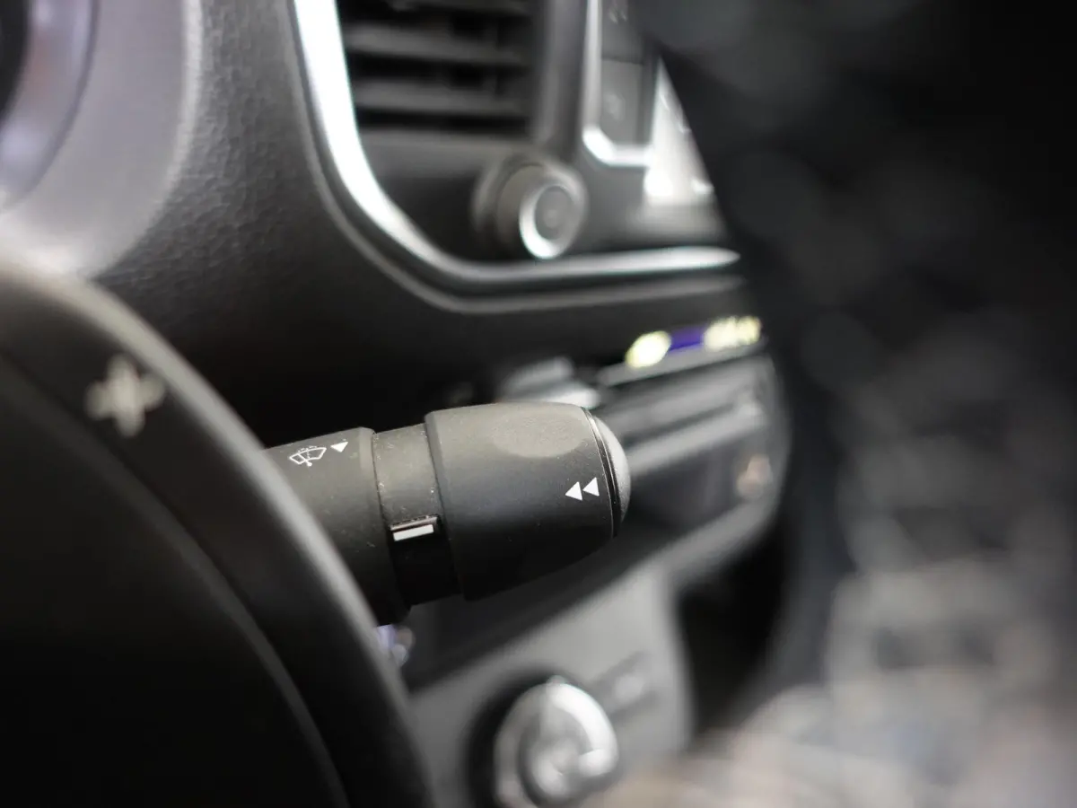 2.0 CDTI 145 pk L3H1 Edition 3-zits Automaat Airco Navigatie Bluetooth Trekhaak