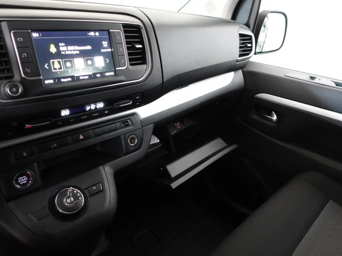 2.0 CDTI 145 pk L3H1 Edition 3-zits Automaat Airco Navigatie Bluetooth Trekhaak