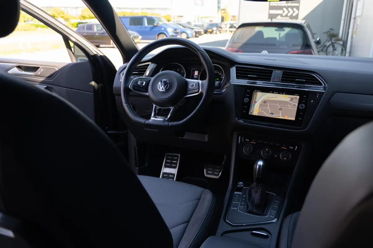 1.5 TSI Highline Business R 7p.|Trekhaak|DSG Automaat|LED|CarPlay|7 Zitter|R-Line|Dealer Onderhouden