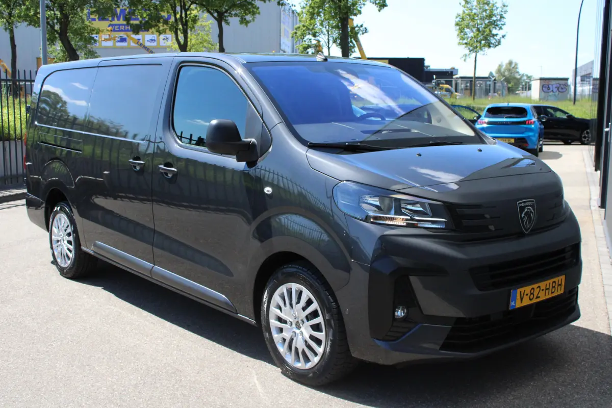 2.0 BlueHDI 145 S&S L3 Long | Automaat | Navigatie | Camera | 3-Zits | Long | Dubbele schuifdeur | Apple carplay |