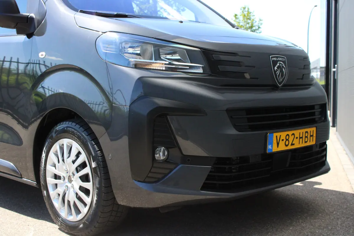 2.0 BlueHDI 145 S&S L3 Long | Automaat | Navigatie | Camera | 3-Zits | Long | Dubbele schuifdeur | Apple carplay |