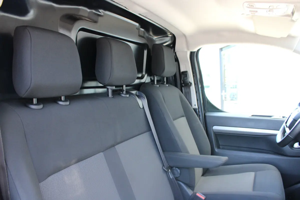 2.0 BlueHDI 145 S&S L3 Long | Automaat | Navigatie | Camera | 3-Zits | Long | Dubbele schuifdeur | Apple carplay |