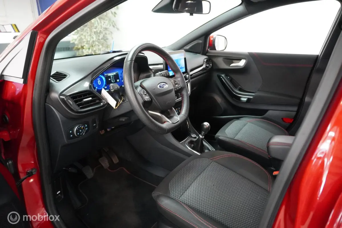 1.0 EcoBoost ST-Line |Winter pack |44.000km