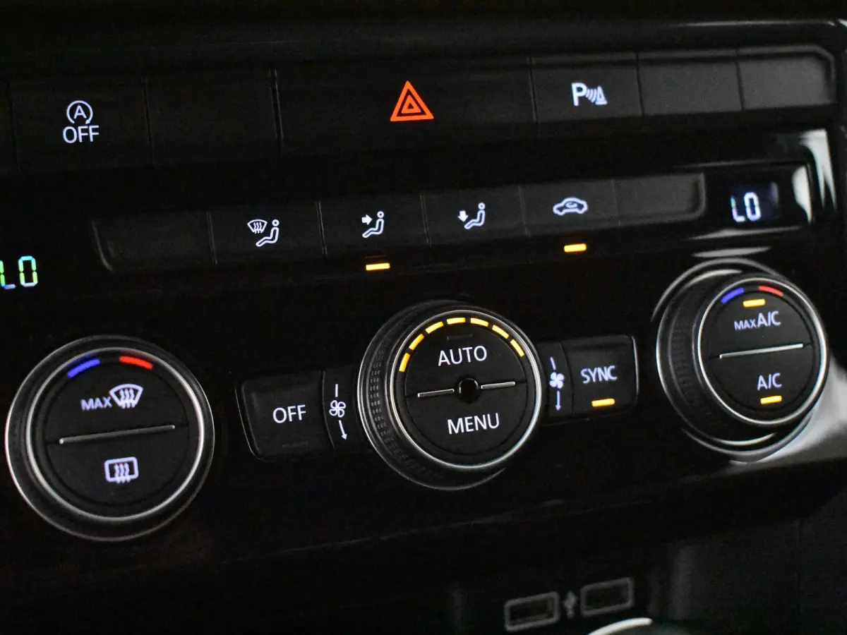 1.5 TSI Sport Business R-line 150pk DSG/AUTO | Adaptive cruise control | Navigatie | Keyless entry | Digitaal instrumentenpaneel | Elektrische achterklep | 19" LMV