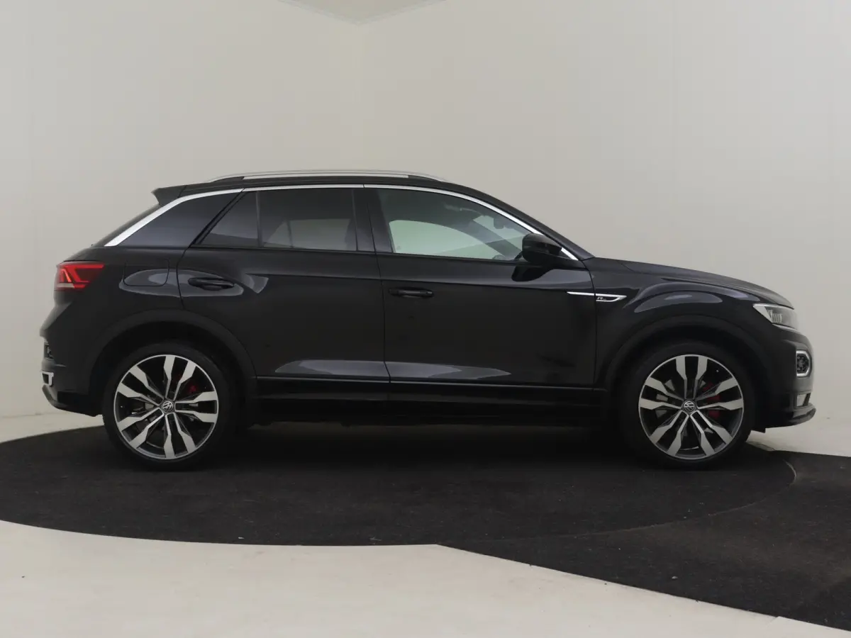 1.5 TSI Sport Business R-line 150pk DSG/AUTO | Adaptive cruise control | Navigatie | Keyless entry | Digitaal instrumentenpaneel | Elektrische achterklep | 19" LMV