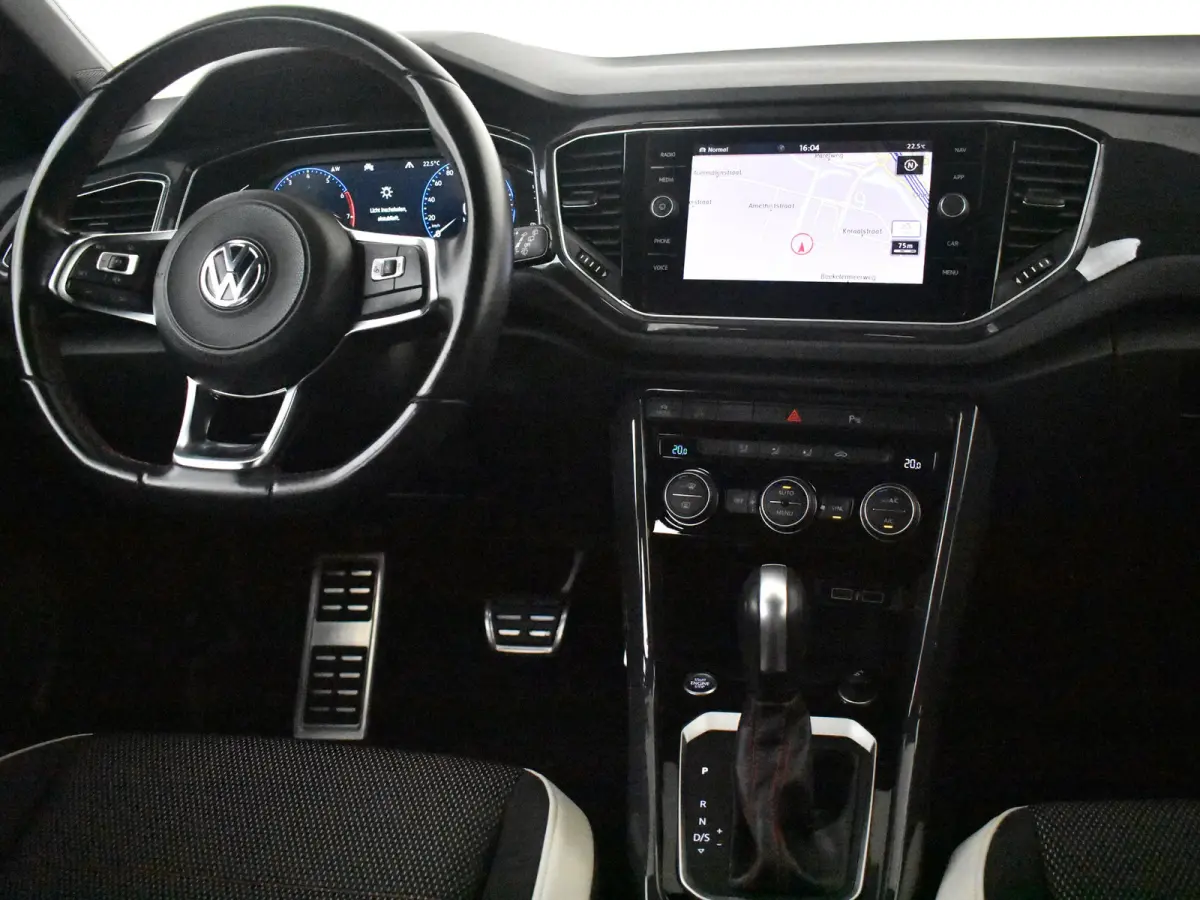 1.5 TSI Sport Business R-line 150pk DSG/AUTO | Adaptive cruise control | Navigatie | Keyless entry | Digitaal instrumentenpaneel | Elektrische achterklep | 19" LMV
