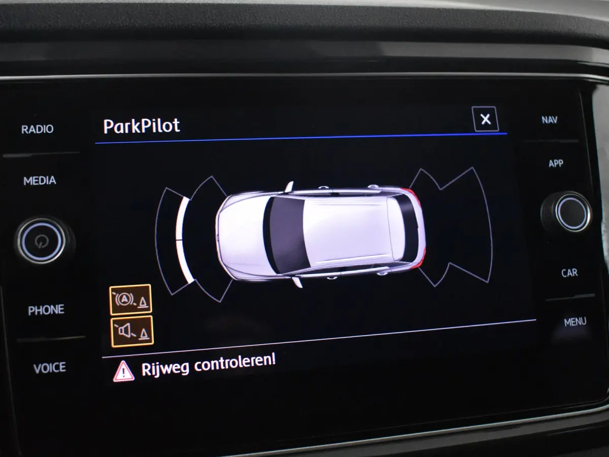 1.5 TSI Sport Business R-line 150pk DSG/AUTO | Adaptive cruise control | Navigatie | Keyless entry | Digitaal instrumentenpaneel | Elektrische achterklep | 19" LMV