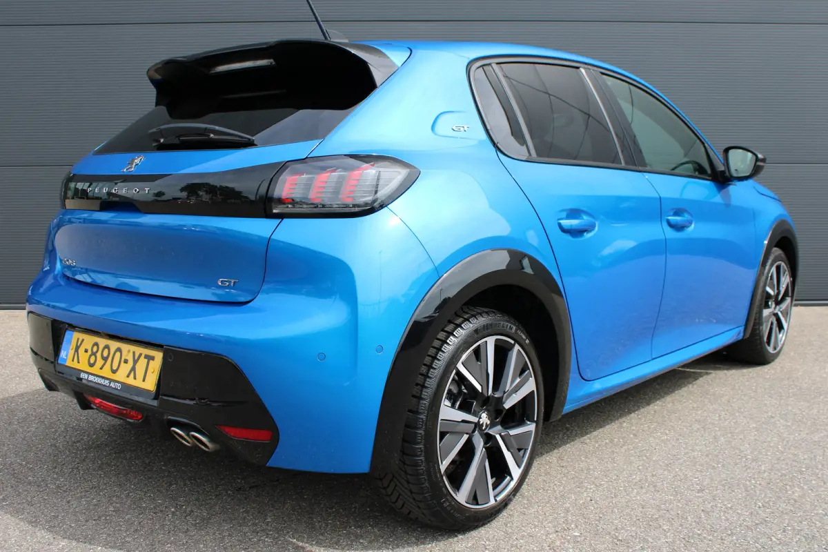 1.2 PureTech 130pk GT | Automaat | Navigatie | Camera | Panoramadak | NL auto | 1e Eigenaar | 31.000km |